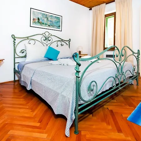 Carera Seaview Appartement *