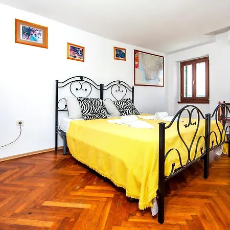 Апартаменты Carera Seaview Ровинь
