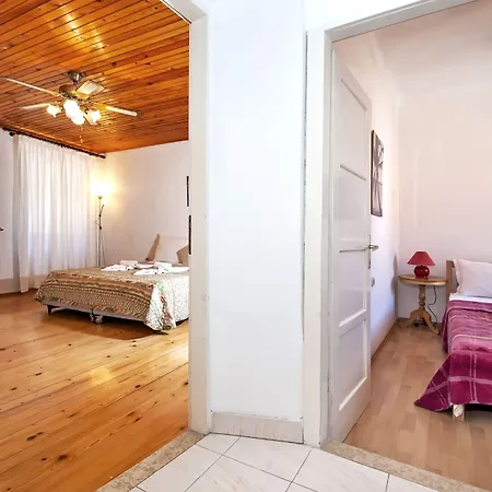 Carera Seaview Апартаменты Ровинь