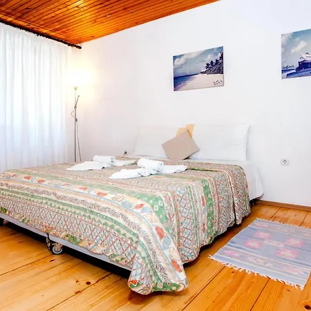 Carera Seaview 아파트 로비니